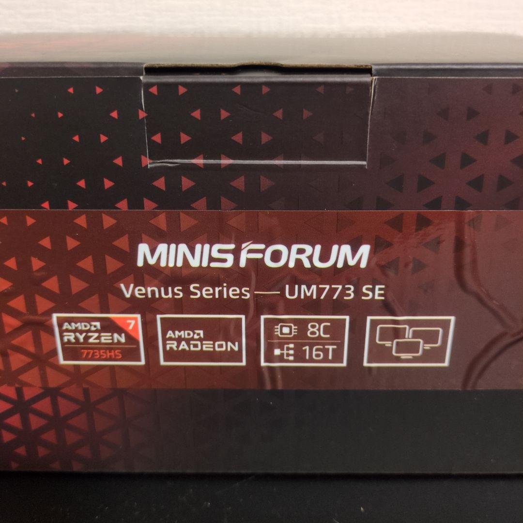 小型ゲーミングPC UM773 桜 Ryzen7+680M 32G/512G