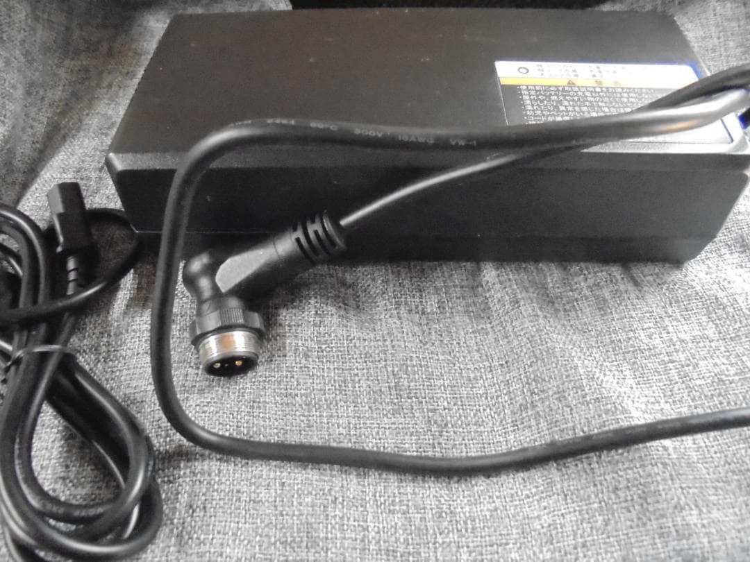 E-VINO 充電器　 B86-H2107-00 56V6A　ほぼ未使用美品