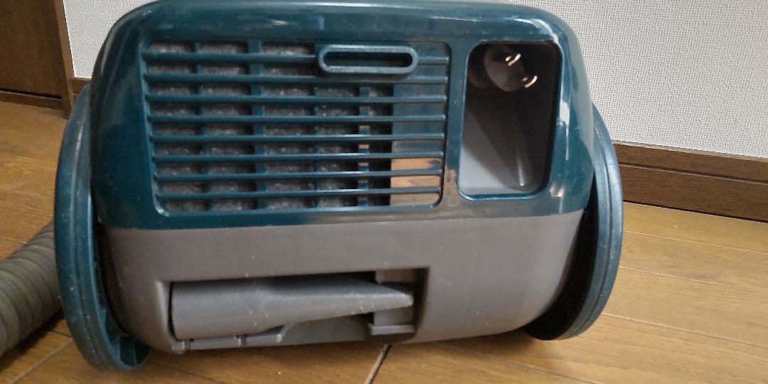 SANYO 紙パック式掃除機　舞姫　SC-T51 グリーン