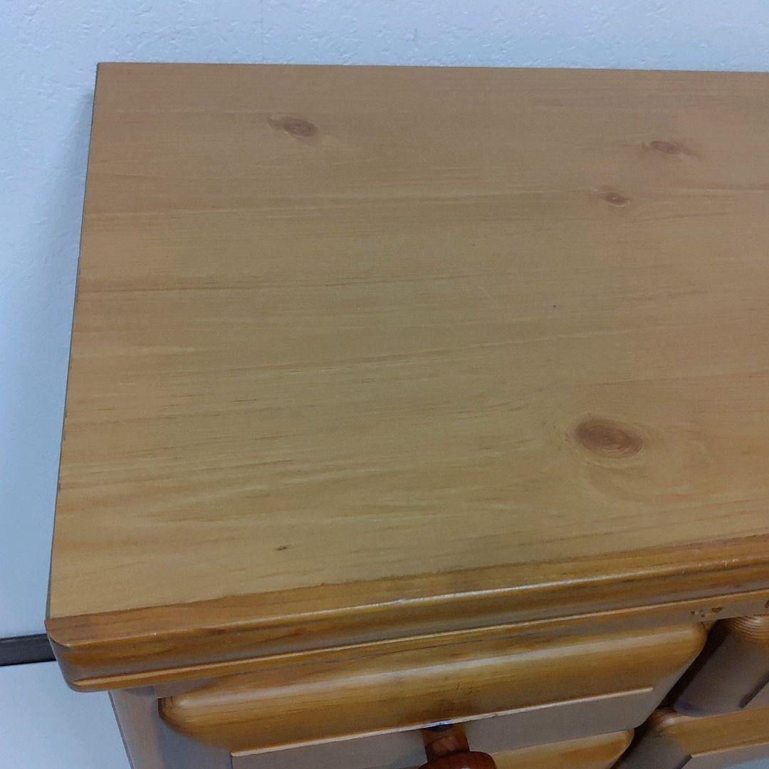 カントリー家具　北欧風　ガラス キャビネット　引き出し2杯　高さ調整棚板2枚