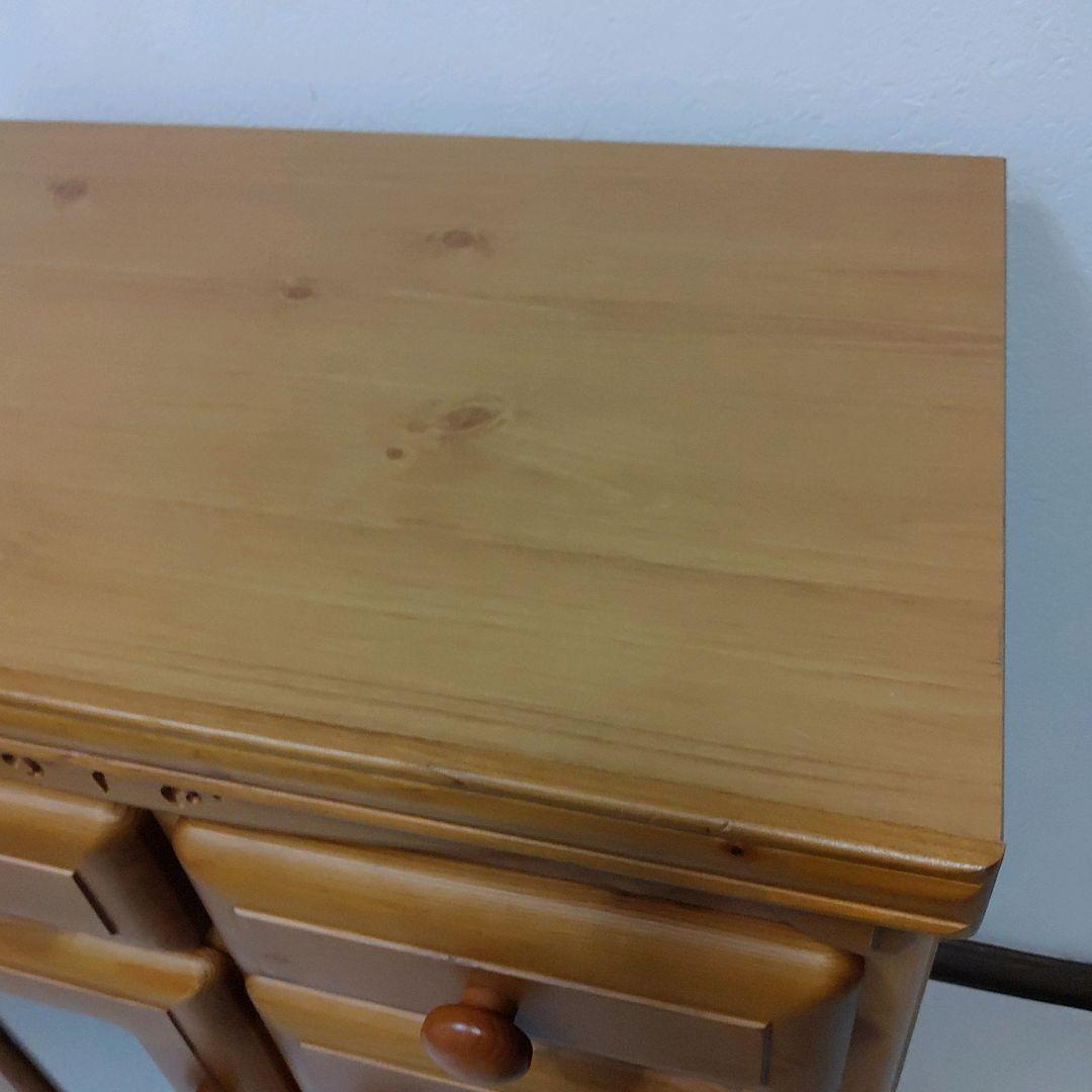 カントリー家具　北欧風　ガラス キャビネット　引き出し2杯　高さ調整棚板2枚