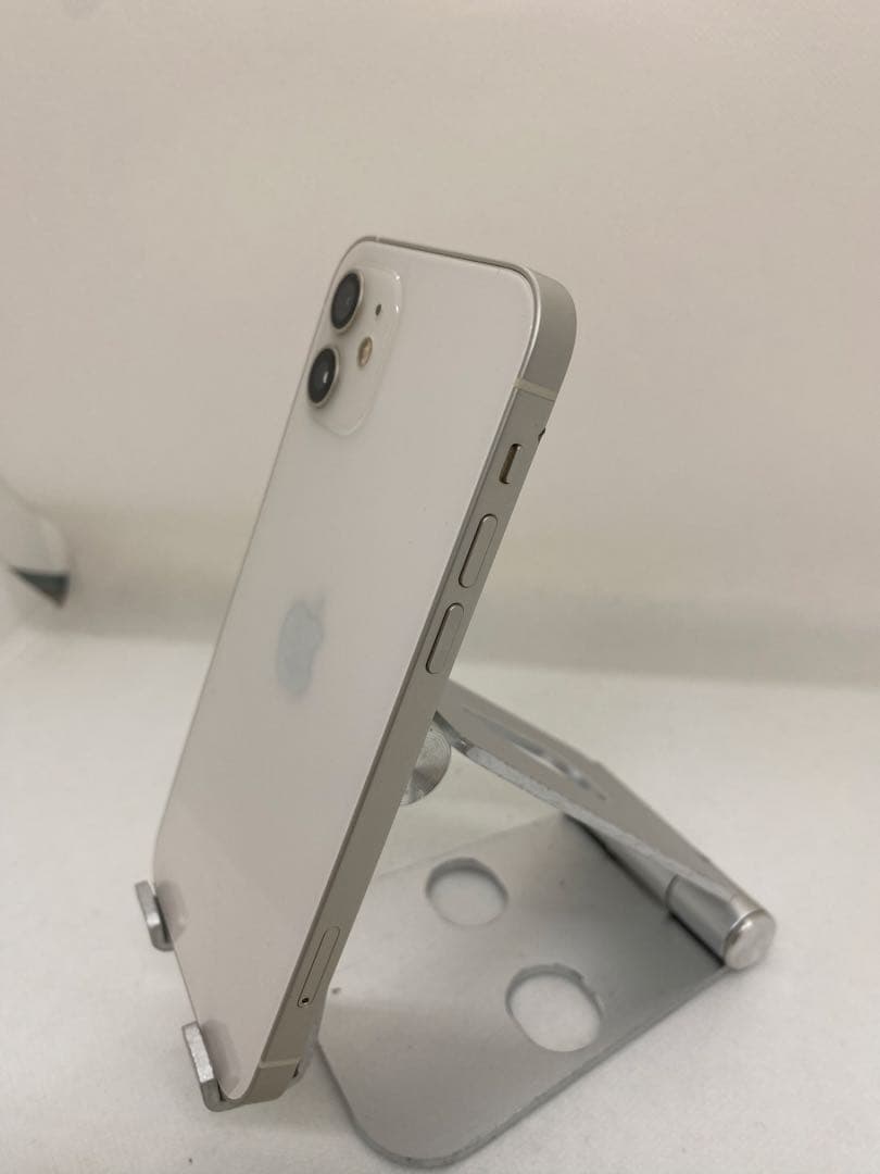 Iphone 12 64GB sim フリー　27486