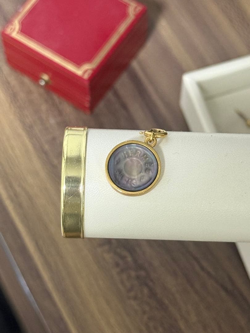 HERMES エルメス セリエ ペンダントトップ シェル