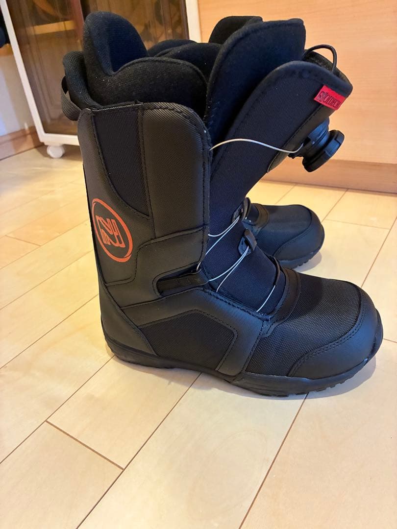 年末年始限定価格！【使用回数１回】スノーボードブーツ