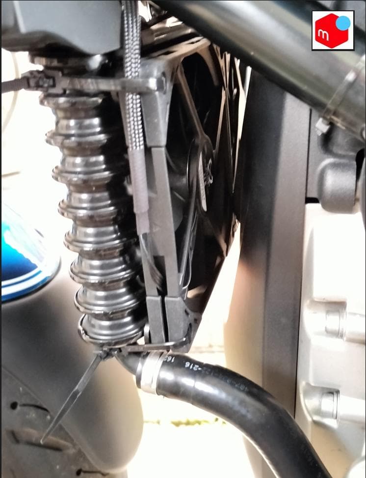 【メルカリ】 RnineT オイルクーラー 電動ファンKit