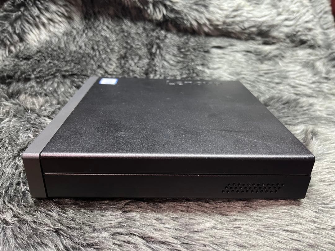 Lenovo ThinkCentre M720q グラボ増設済み