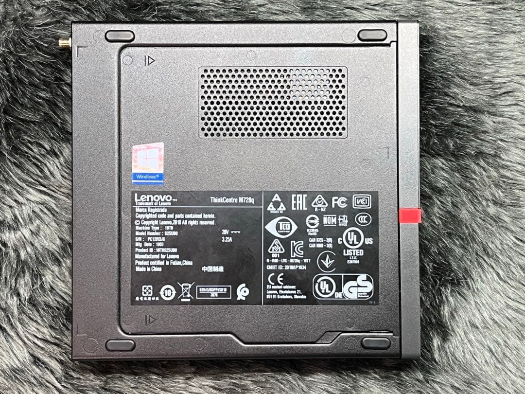 Lenovo ThinkCentre M720q グラボ増設済み