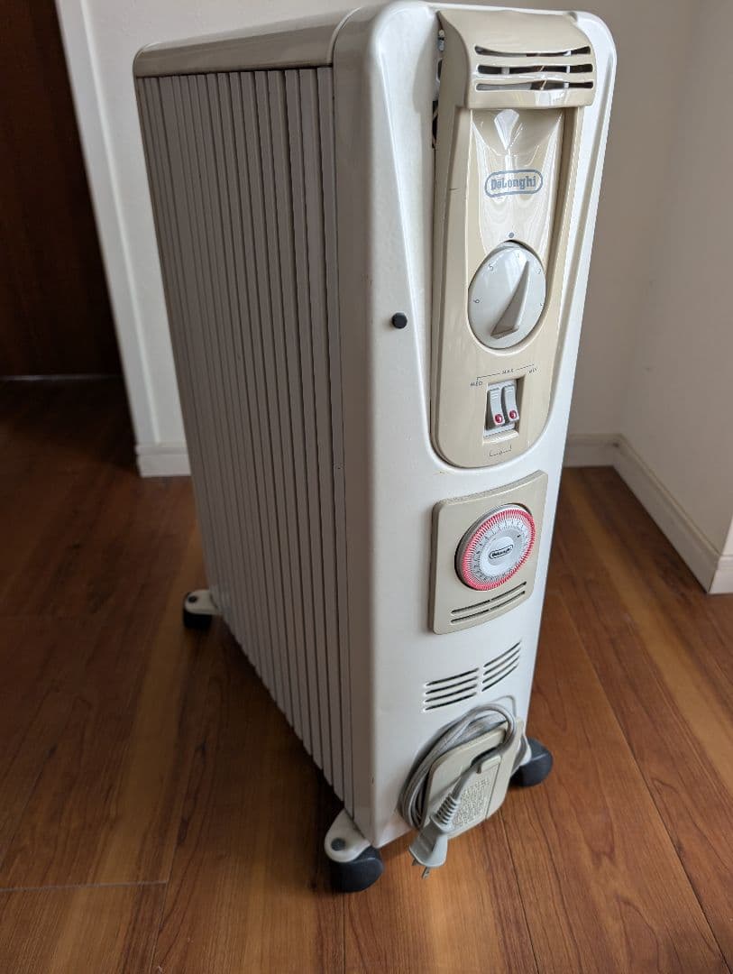 オイルヒーター キャスター付き ホワイト