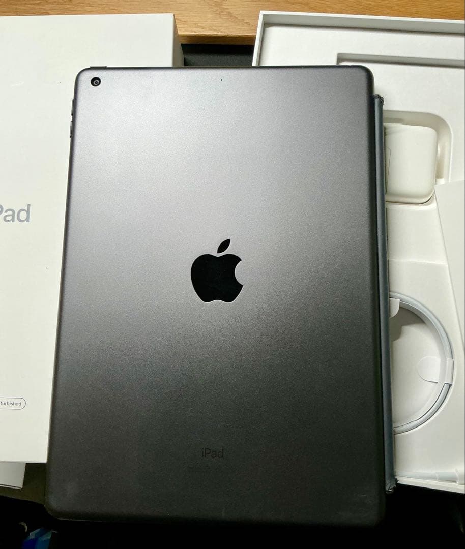 iPad 第7世代 128GB Wi-Fi（箱あり）おまけつき