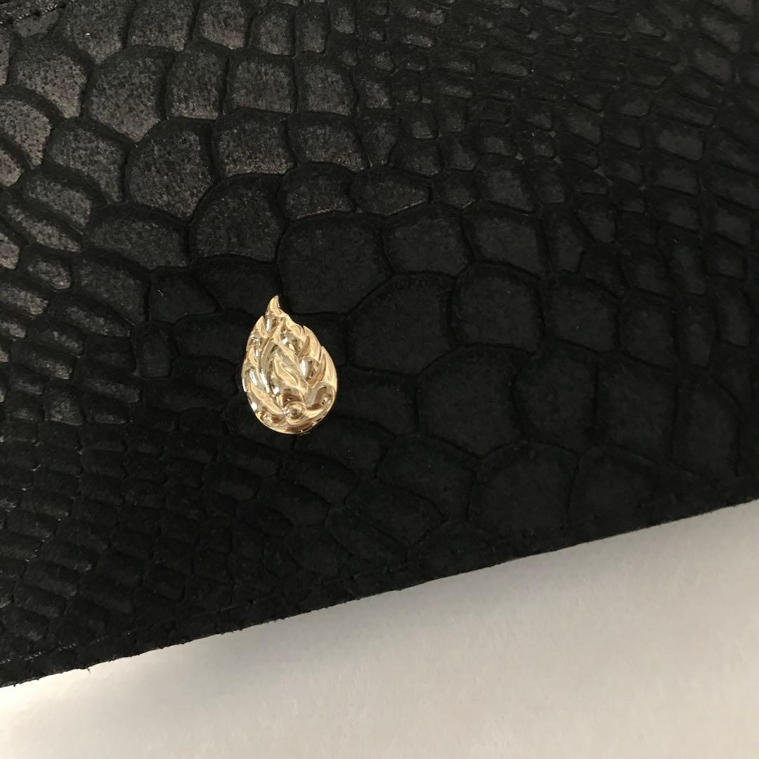 ヘレンカミンスキー パイソン型押し本革+ラヒィア　クラッチ　女優スタイル