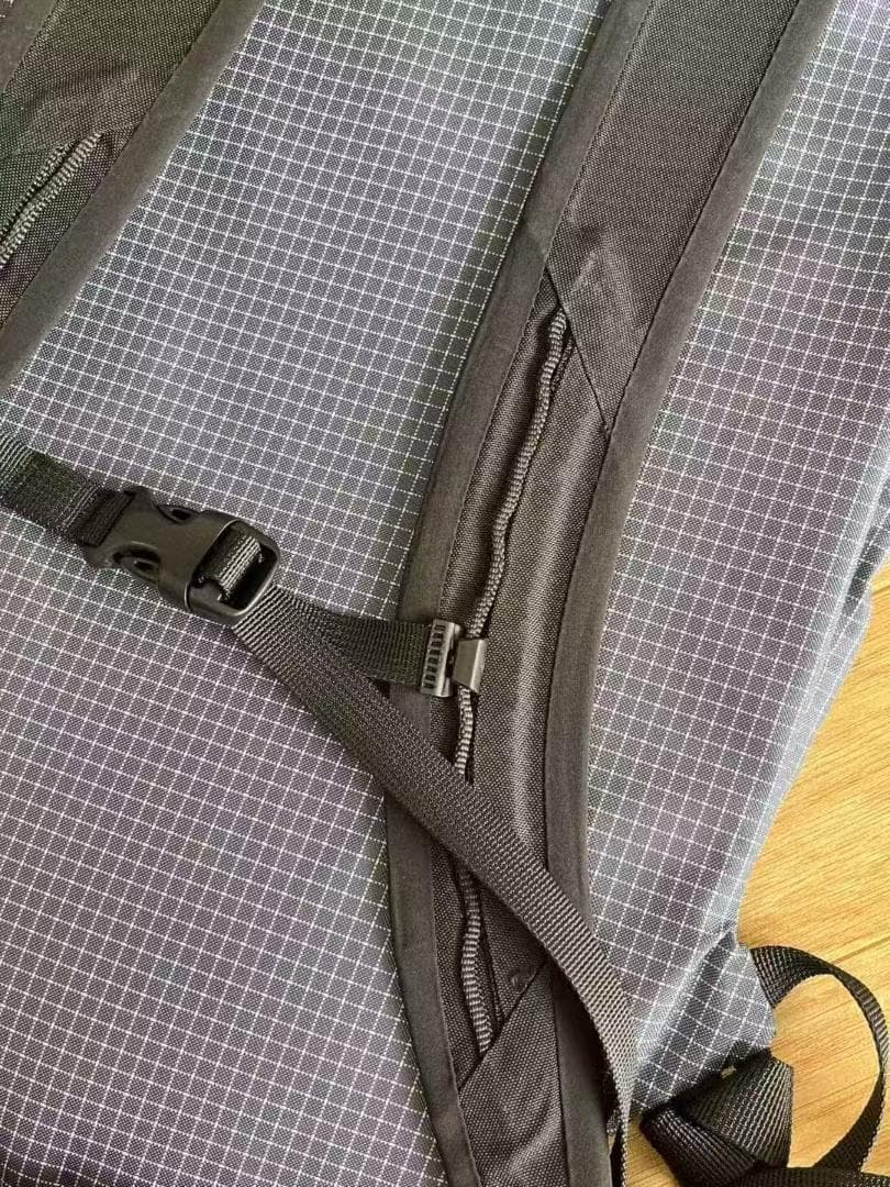 新品ARC'TERYX Konseal 15 海王星の灰