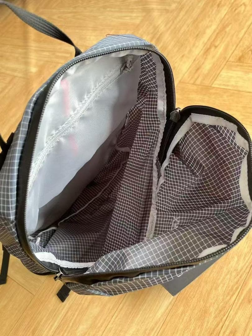 新品ARC'TERYX Konseal 15 海王星の灰