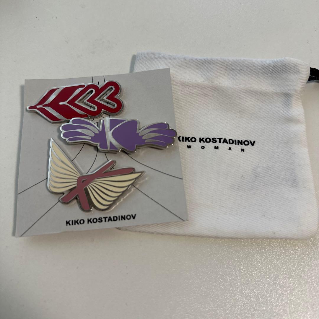 Kiko Kostadinov ピンズ ピンバッジ