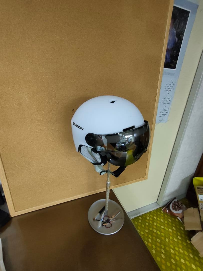 スキー用ヘルメット　大人用　 Lサイズ　58cm〜61cm