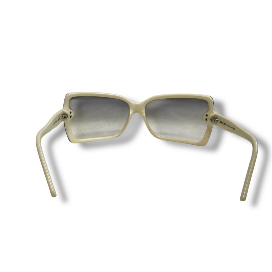 箱付き　シャネル　1762 ココマーク　サングラス　白　イタリア製