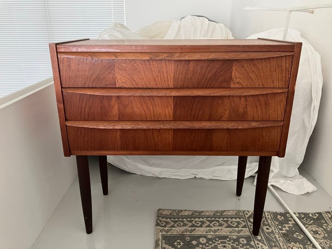 北欧ヴィンテージ サイドボード チーク材 北欧家具 デンマーク 3段チェスト