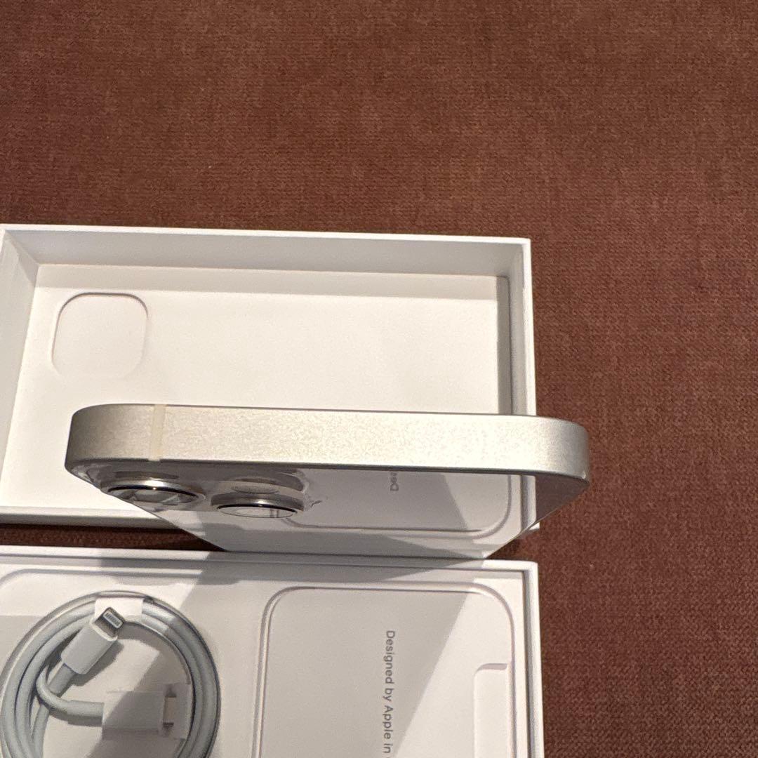 iPhone 13 （箱・充電ケーブル付）