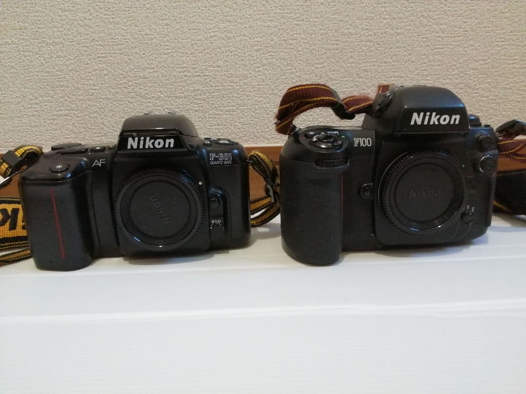 Nikon F100と NikonF601−Q フィルム一眼カメラ