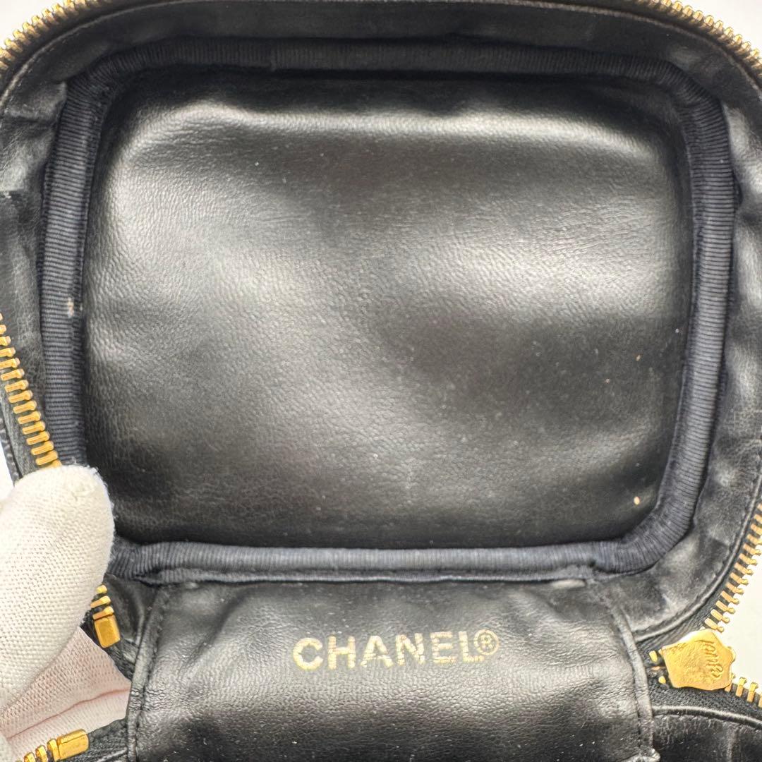 美品✨CHANEL バニティバッグ　オールレザー　ブラック　ココマーク　シール有