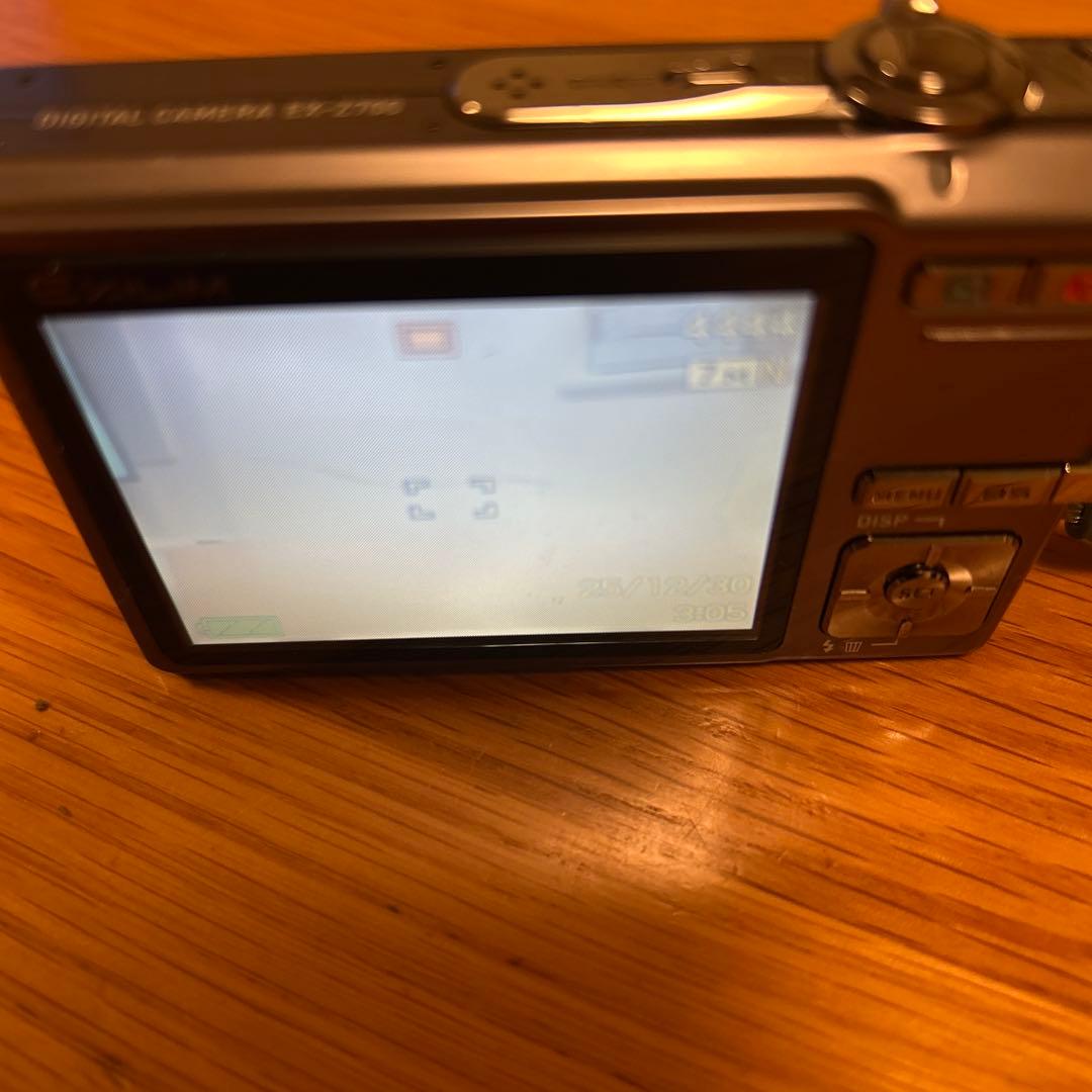 CASIO EXILIM 7.2メガピクセル コンパクトデジタルカメラ