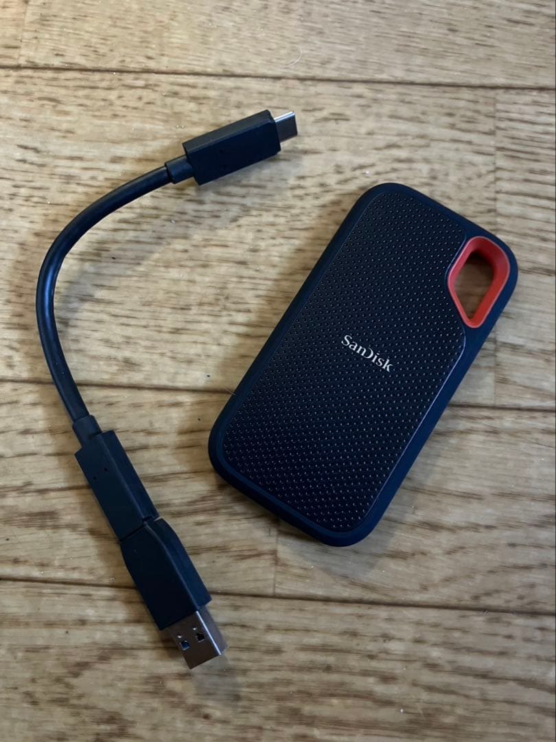 外付けハードディスク・ドライブ SDSSDE61-4T00