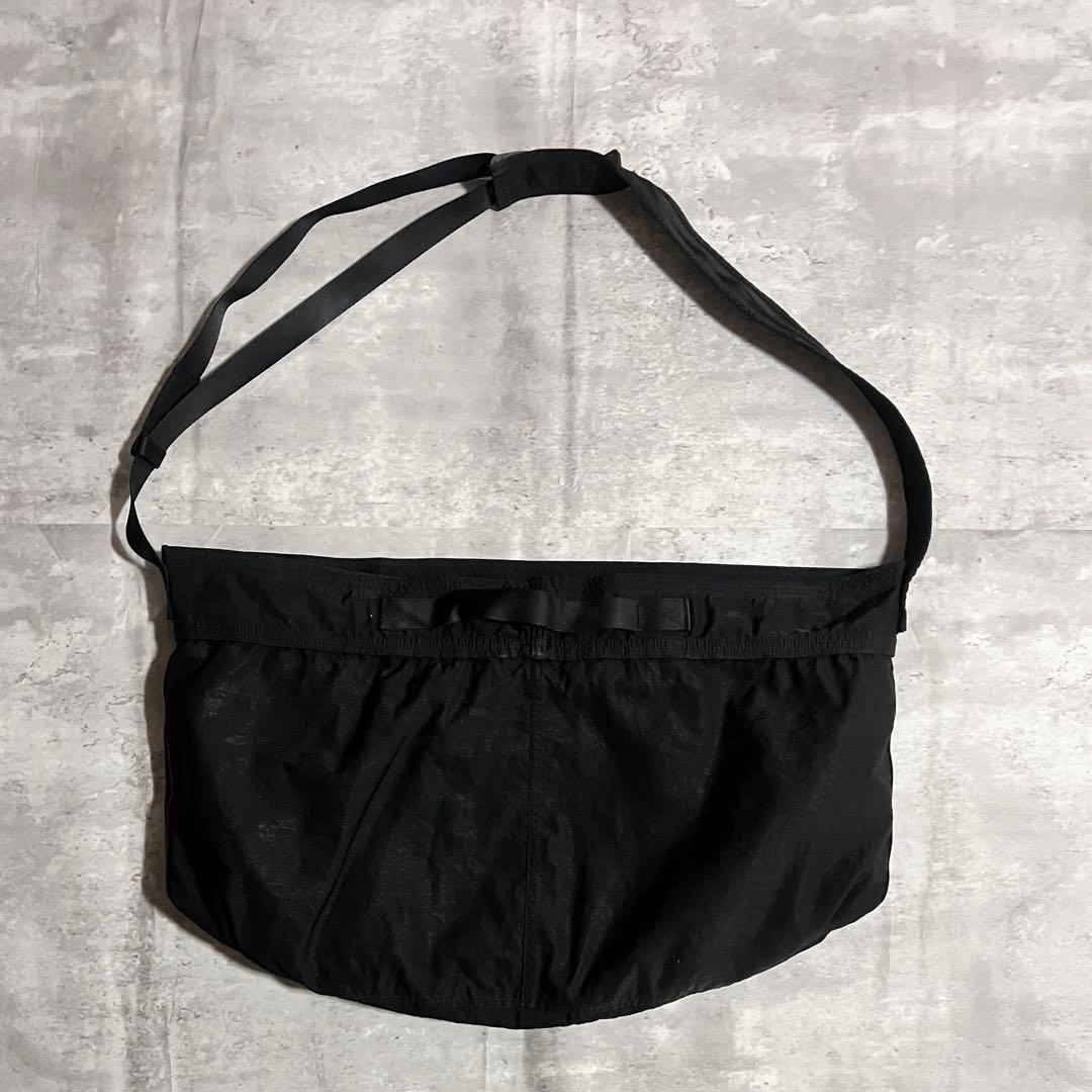 C.P.COMPANY NYLON B メッセンジャーバッグ y2k 黒 シティ