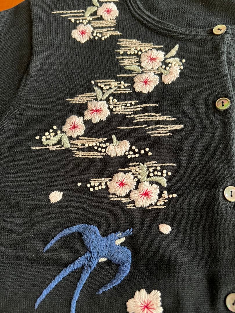 ケイタマルヤマ　桜刺繍　カーディガン　ブラック