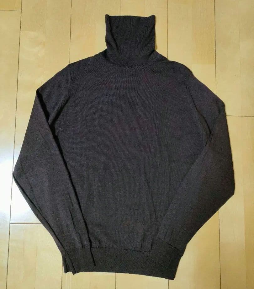 JOHN SMEDLEY　ジョンスメドレー ダークブラウン タートルネックニット