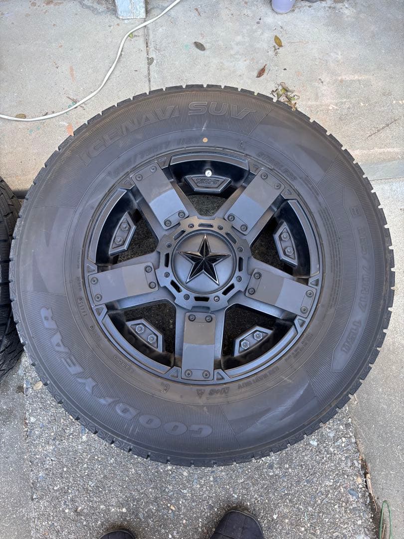 N*N様 KMC XD811 ロックスター2 タイヤホイール4本セット