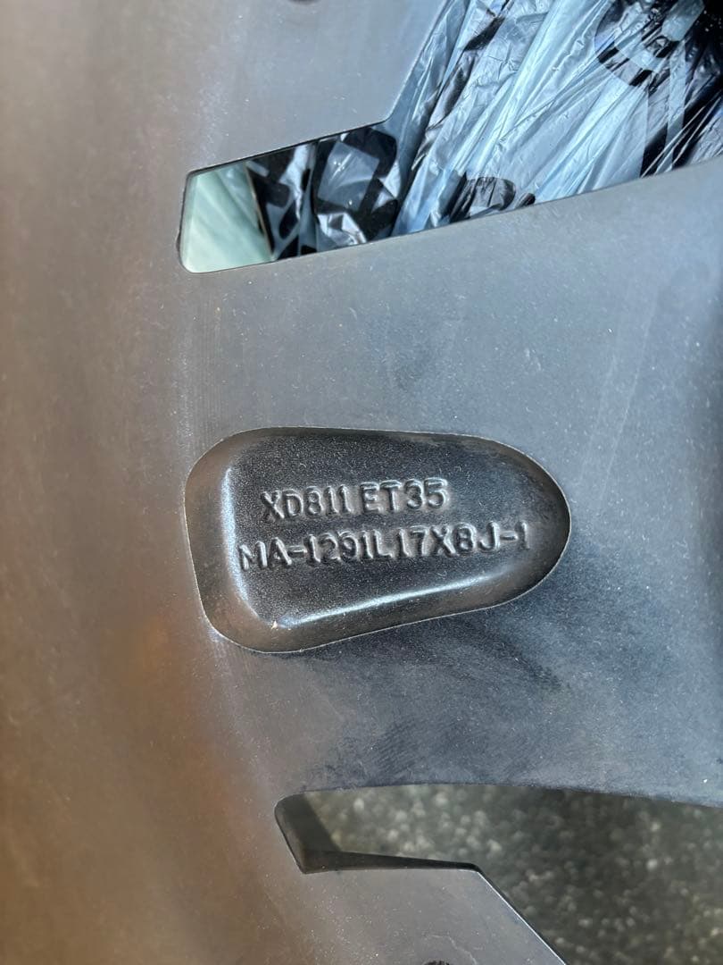 N*N様 KMC XD811 ロックスター2 タイヤホイール4本セット