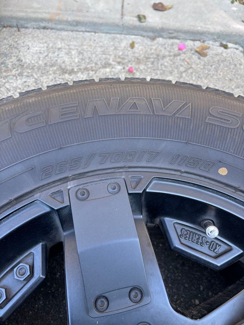 N*N様 KMC XD811 ロックスター2 タイヤホイール4本セット