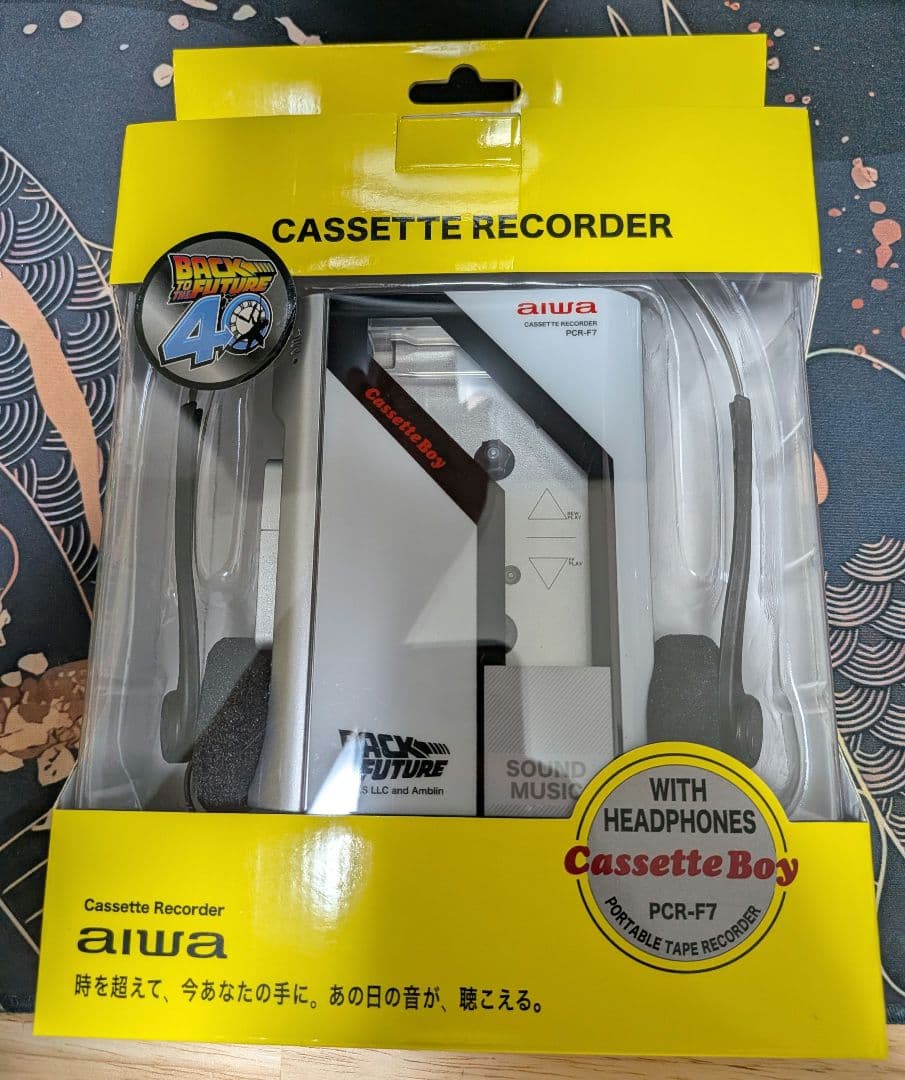 【新品、未開封】バックトゥザフューチャーカセットプレイヤー＋おまけ