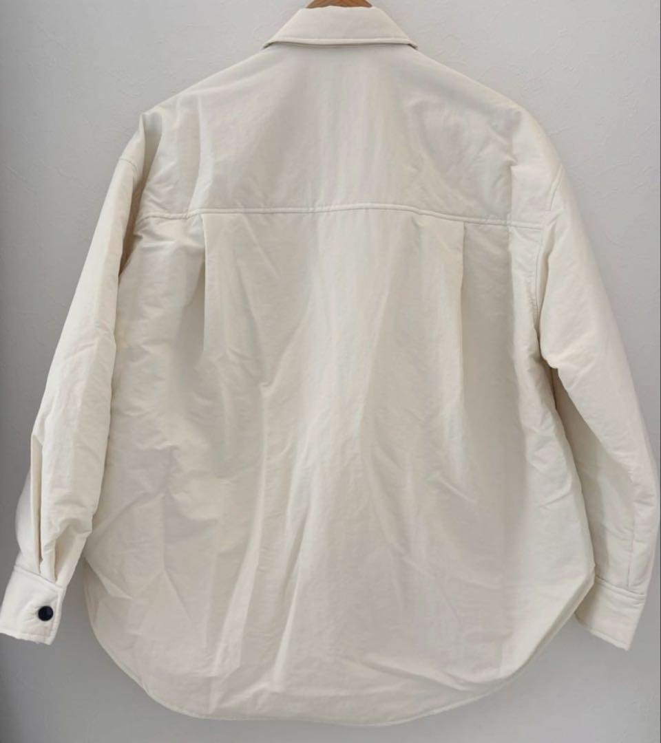 期間限定！MACHATT パファーシャツ　アイボリー