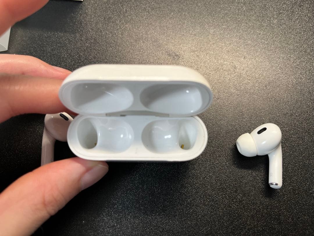 air pods pro 第二世代本体 充電ケース付き