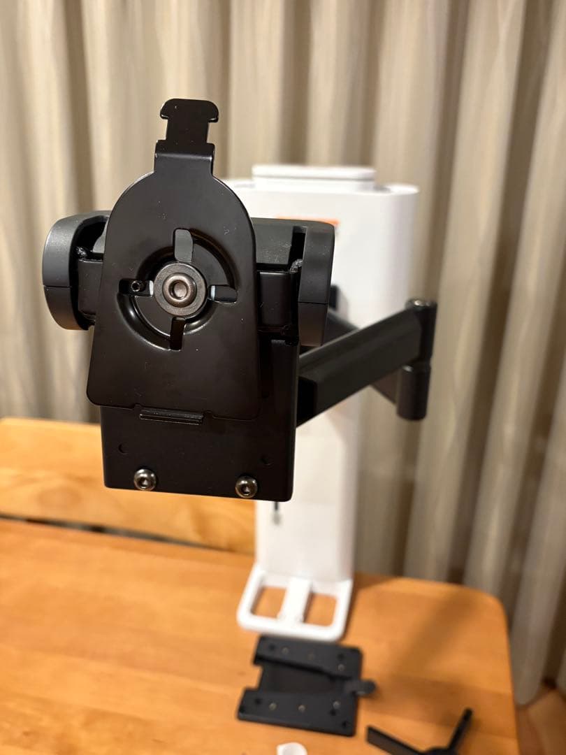 ERGOTRON TRACE ホワイト モニターアーム 可動式 クランプ式