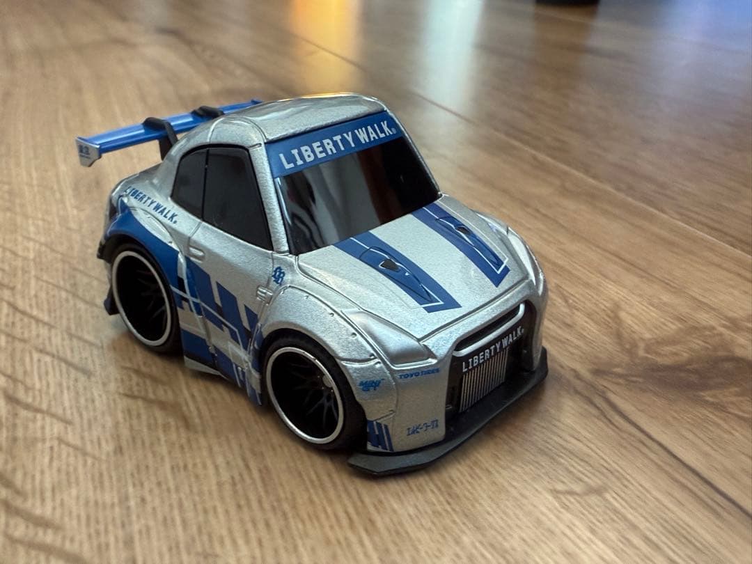 東京オートサロン　MINI GT Qube Carz　r35GTR　限定