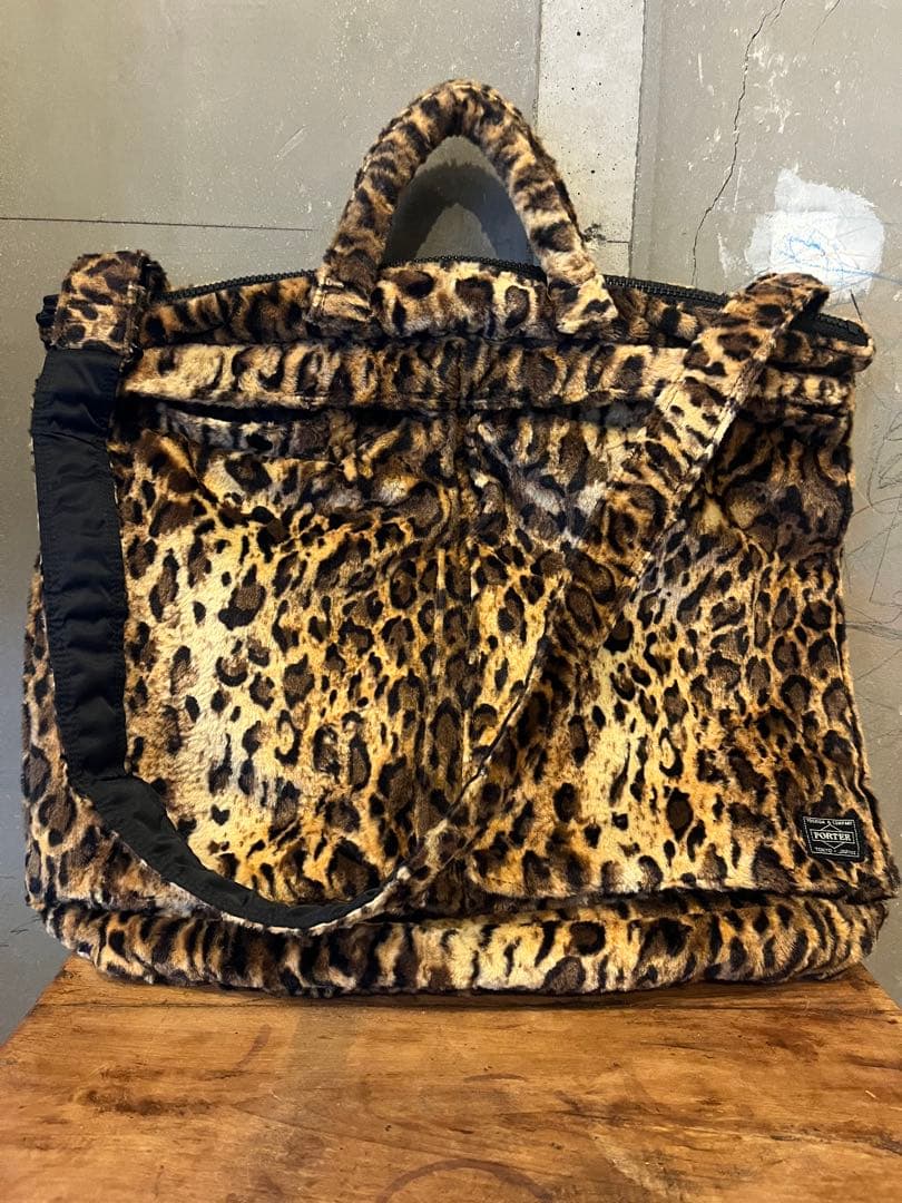 PORTER NEIGHBORHOOD ヘルメットバッグ　レオパード