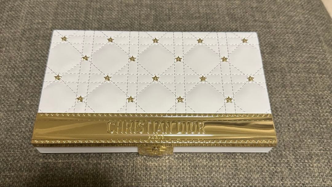 Diorクチュール マルチユース パレットホリデーコレクション2025 限定品