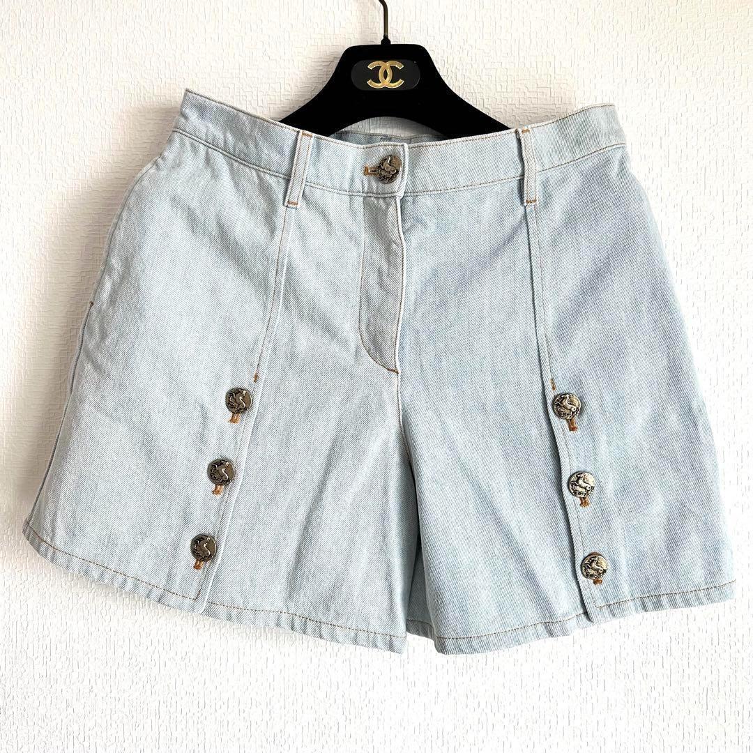 シャネル CHANEL 金ボタン デニムショートパンツ ウォッシュブルー 40