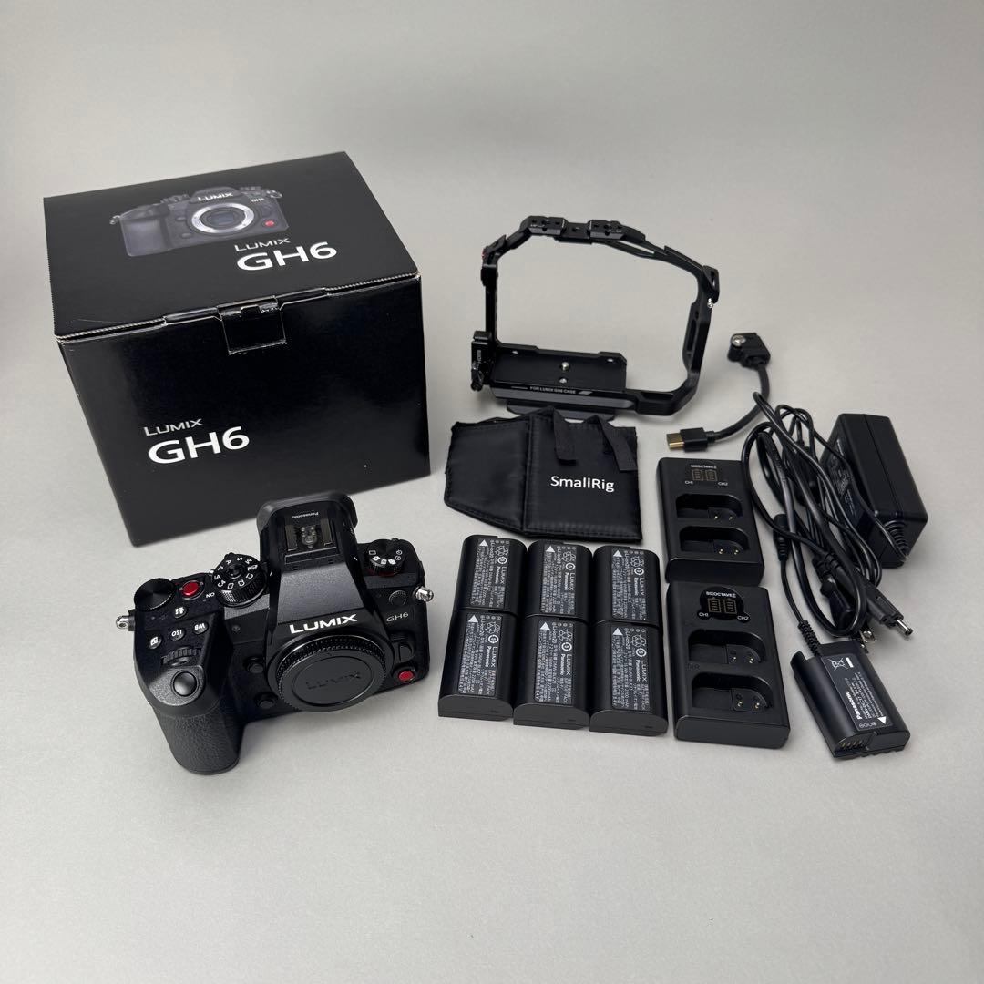 S.K.【美品】LUMIX GH6 カメラ　本体ボディー　おまけ多数
