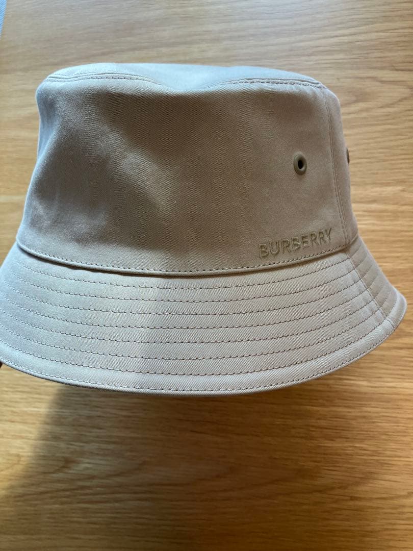 BURBERRY ベージュ バケットハット
