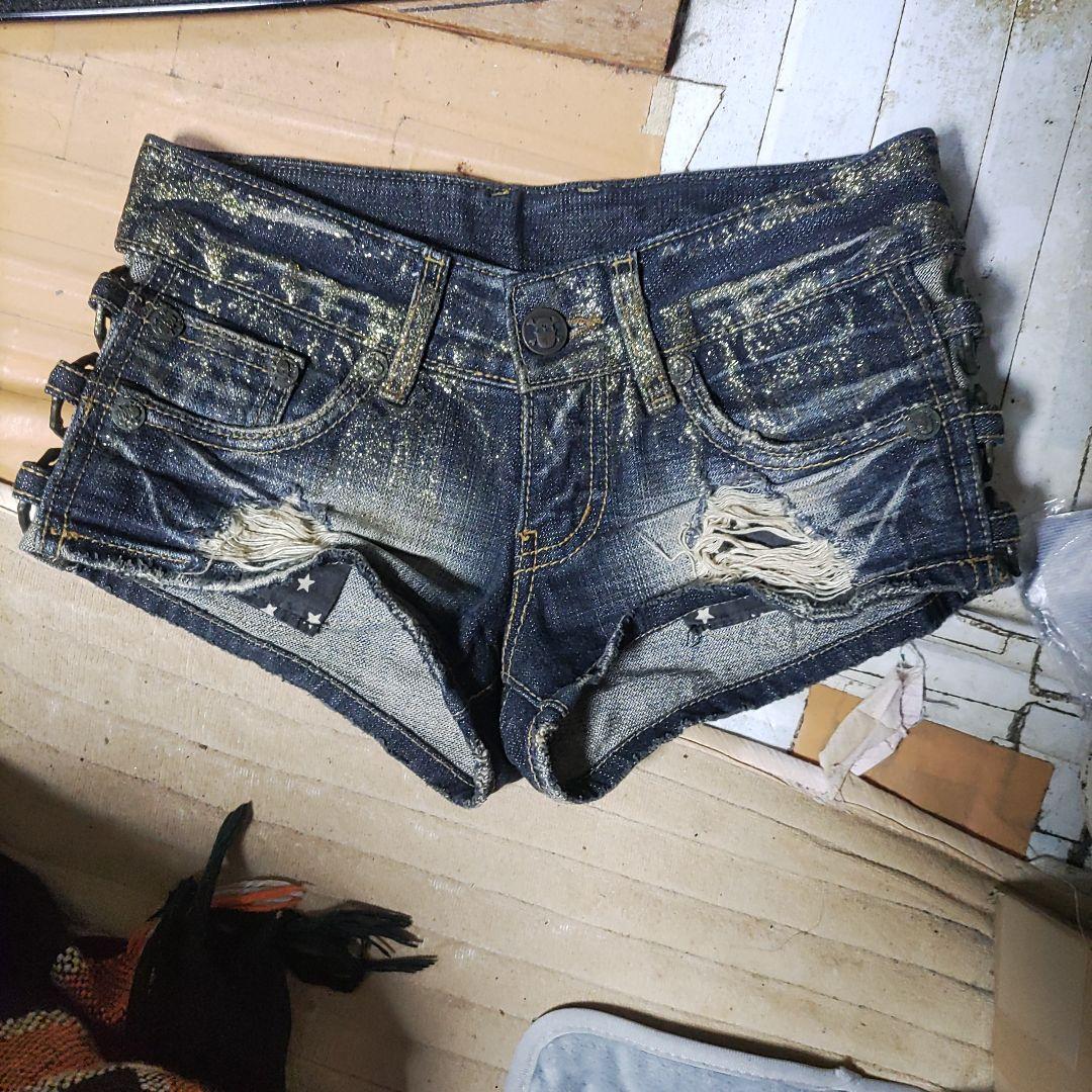 ダメージ加工 星柄 ダークブルーショートパンツ　23インチ