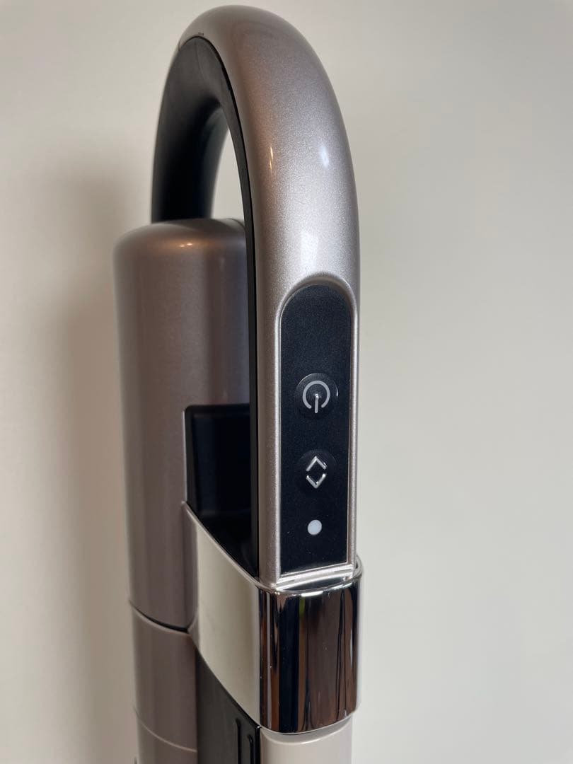 美品 三菱コードレススティッククリーナー　掃除機　サイクロン式　ZUBAQ