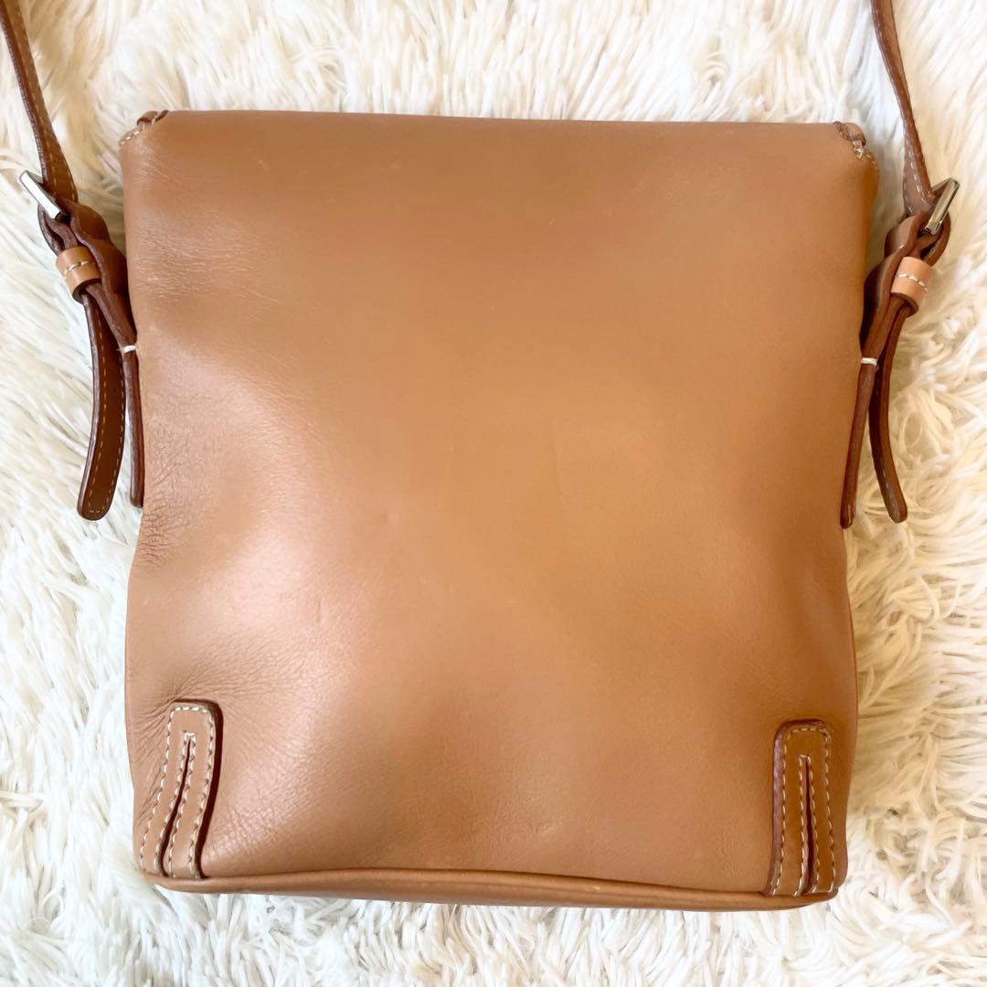 美品★Burberry オールレザー ショルダーバッグ ベージュ ノバチェック