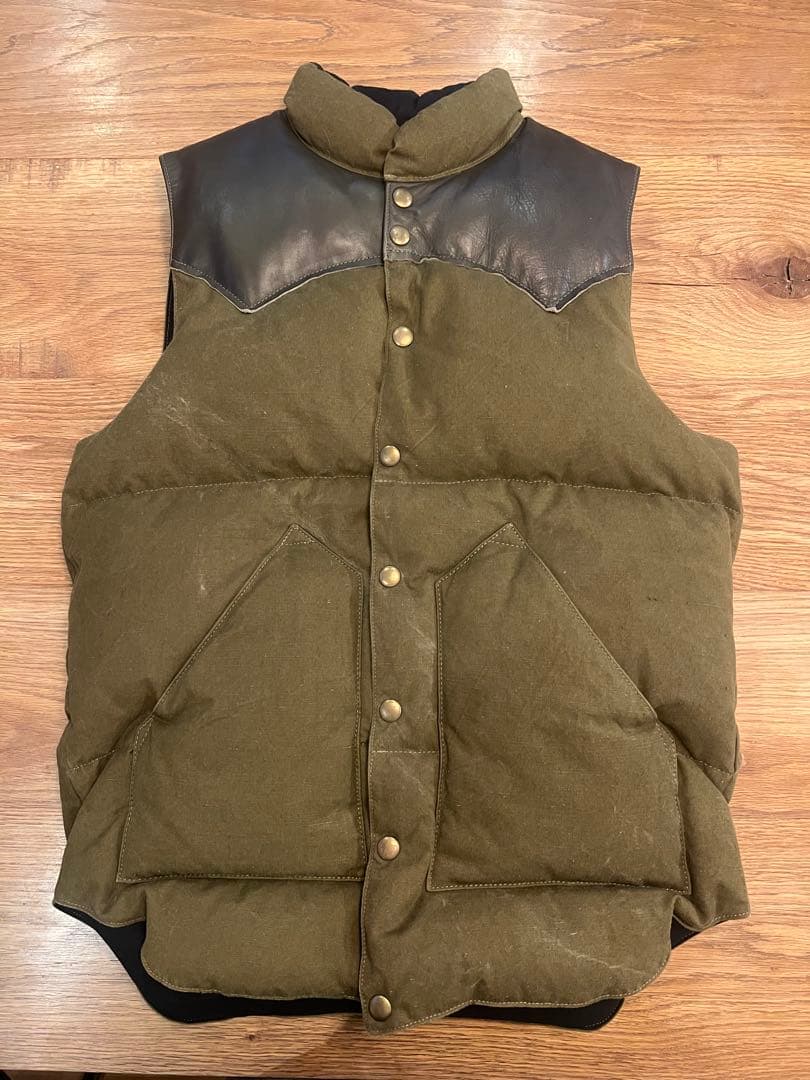 激レア　ロッキーマウンテン ダウンベスト チェコ軍 テント生地 スイス軍 38