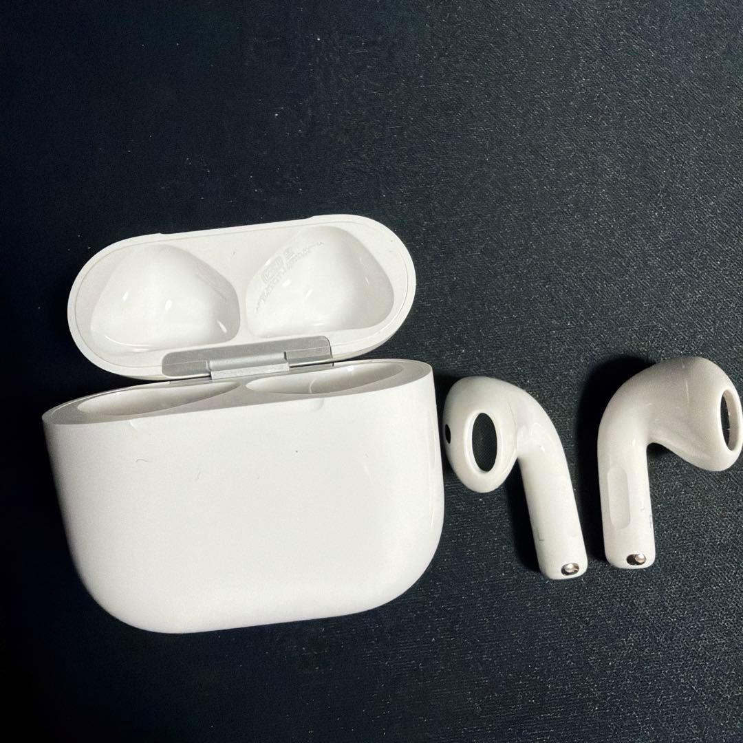 Airpods4 アクティブノイズキャンセリング A3056