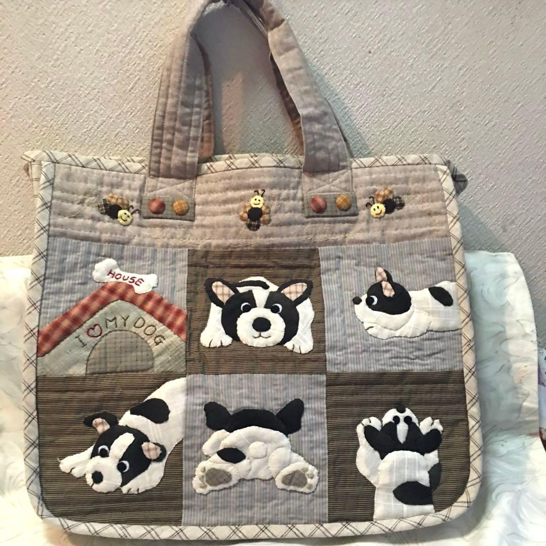 パッチワークキルトバック　大きめのトートバック　ワンコ &ミツバチ NO41