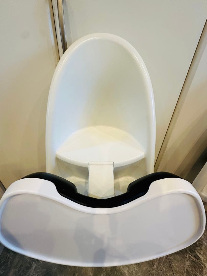 美品✳︎ベビービョルン　ハイチェア２台【横浜市引き渡し可】