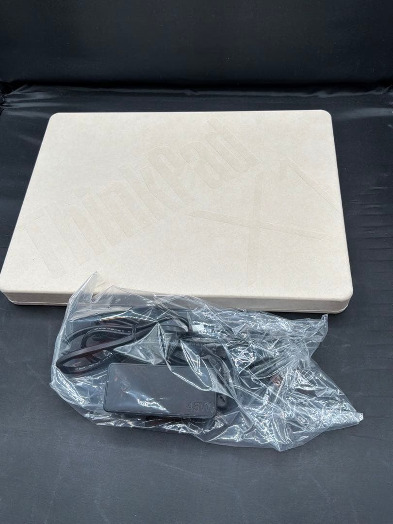 Lenovo ThinkPad X1 Carbon Gen 11 WANあり