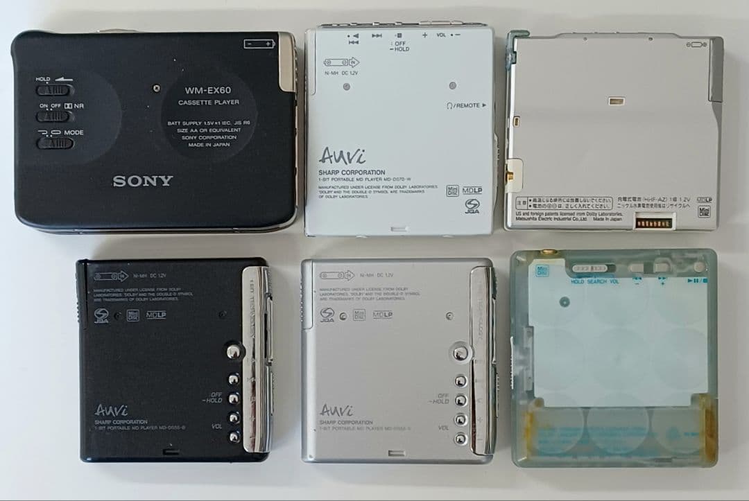 ポータブルMD,カセットプレーヤーの6点セット。